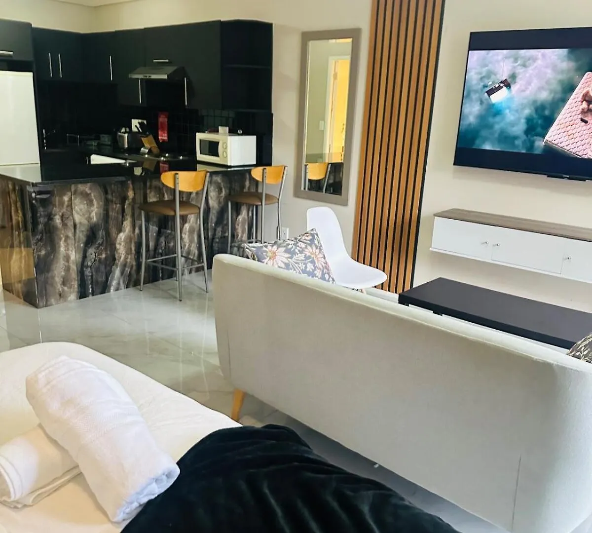 Six Fountains Hotel Private Apartment Suite Cape Town 0*,  Güney Afrika